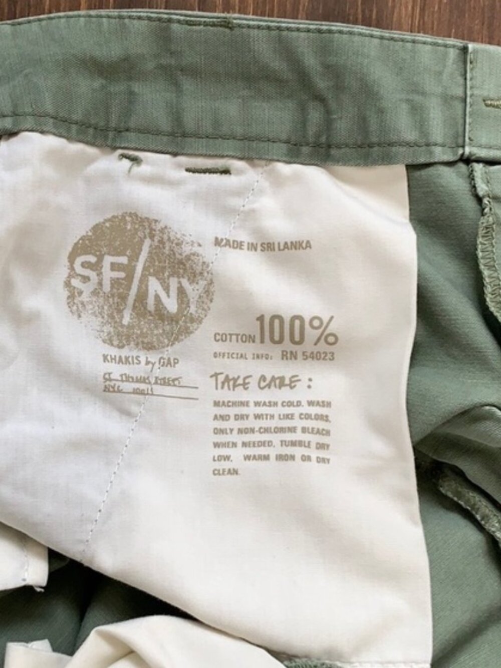 New Gap Mid Rise Khaki Twill Shorts in Desert Cactus Green - Picture 3 of 4